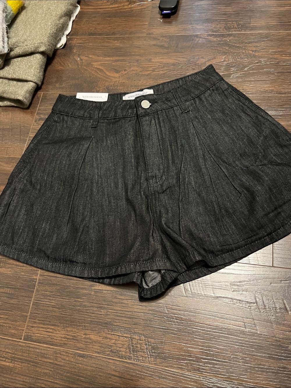 WeWoreWhat Black High-Waist Pleated Shorts